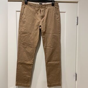 J Crew Men’s Stretch Pants
32x32